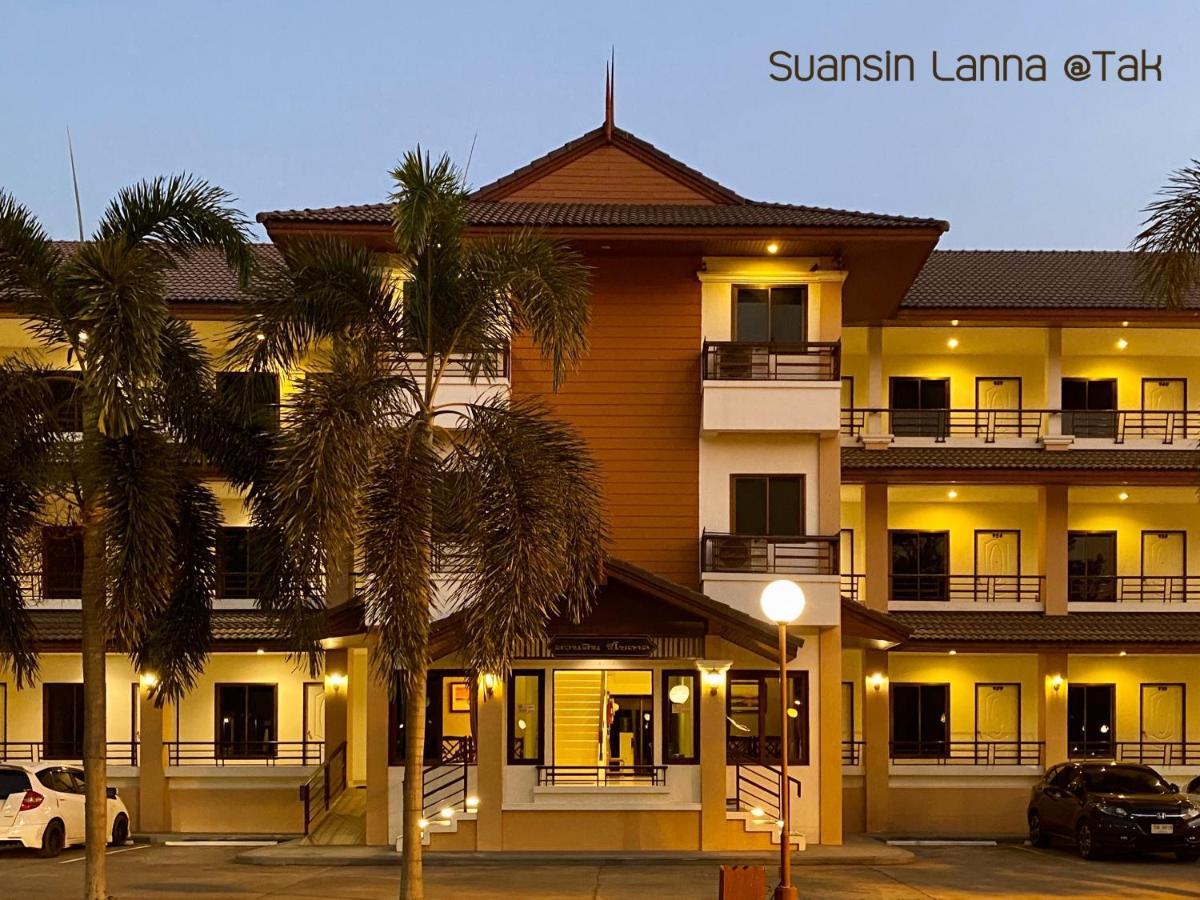 Suansin Lanna Hotel Tak Exterior photo